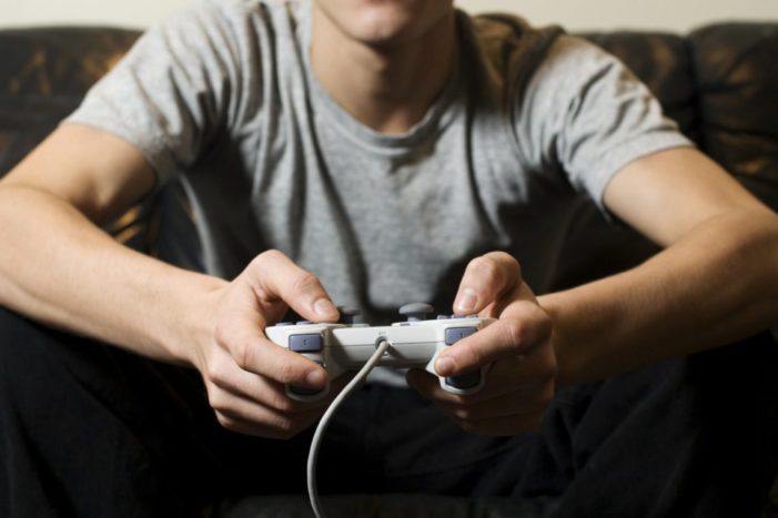 ovisnik o online igrama koje igraju online igre