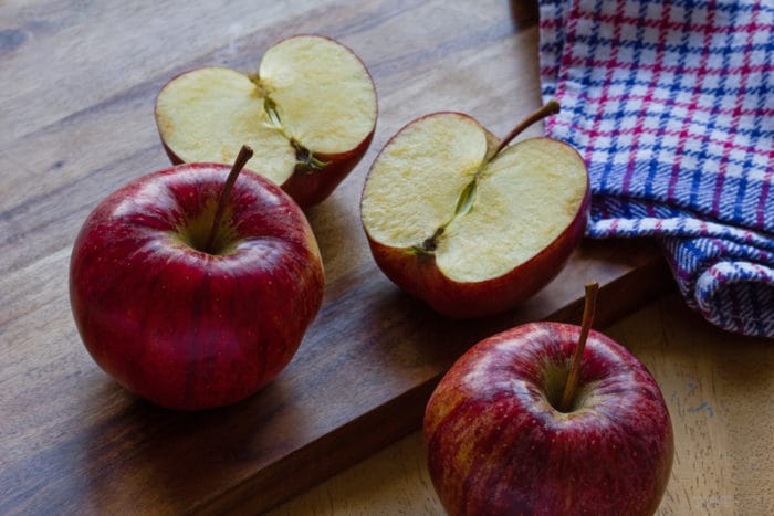 jabuke koje su smeđe boje