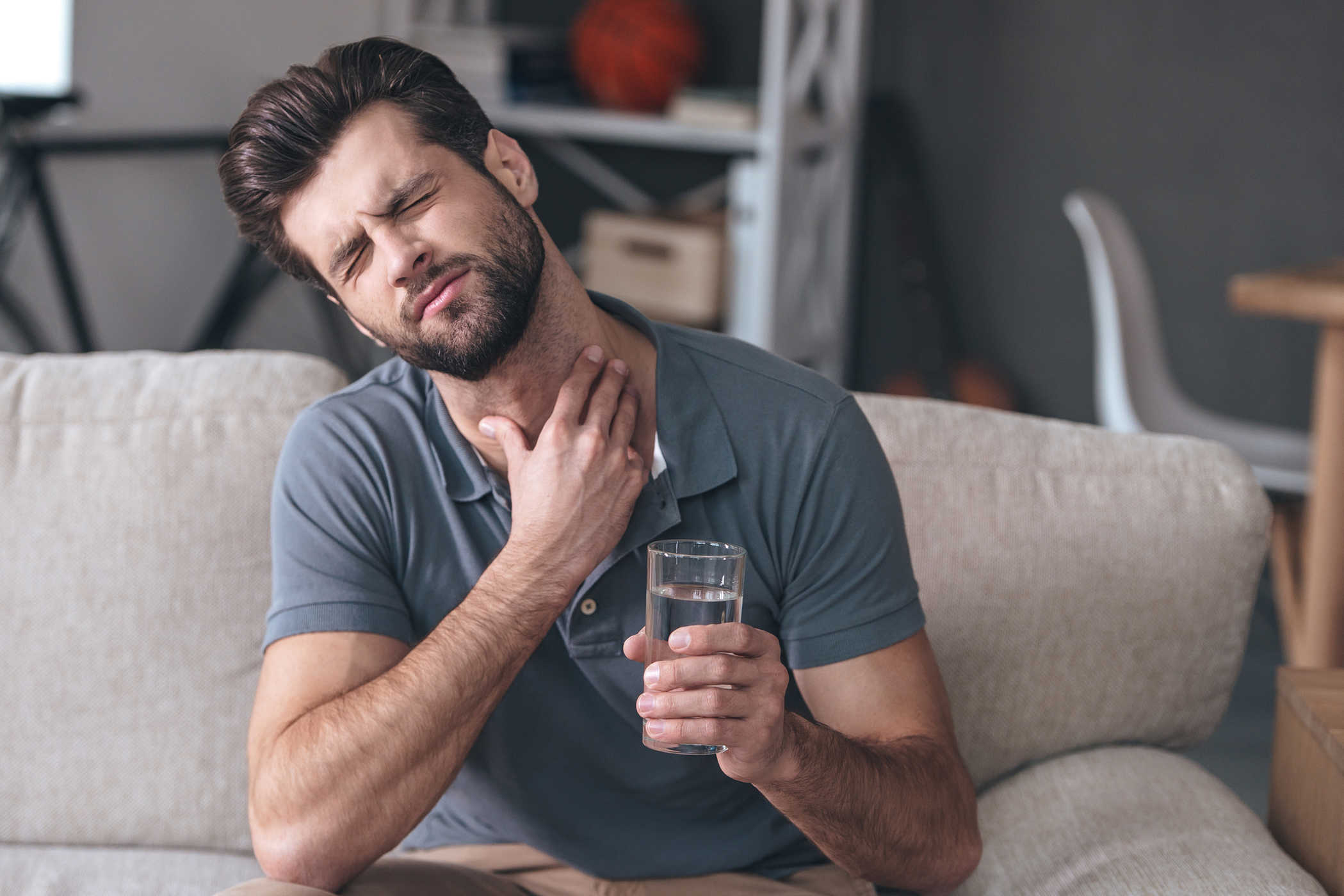 zašto je gripa obilježena gutanjem boli