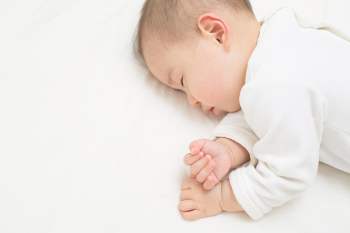 beba spava nakon cjepiva