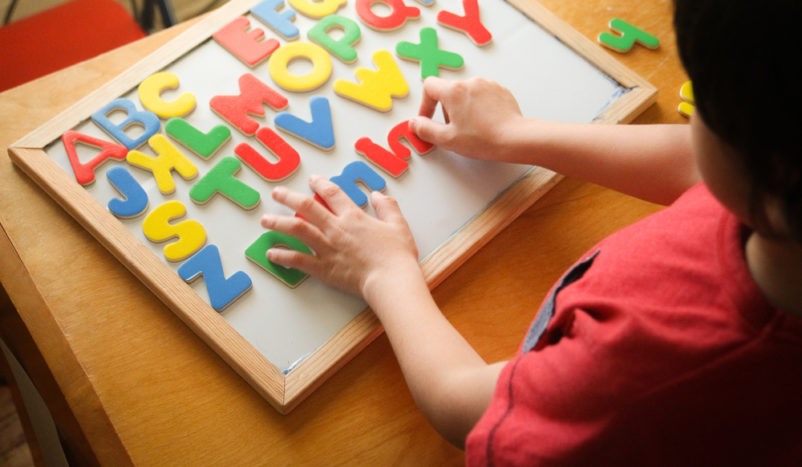učenje stranih jezika kao terapija za djecu s autizmom